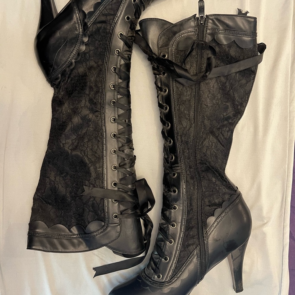 🖤 Gothic Lace-Up Victorian High Heel Boots – Size 9.5 🖤